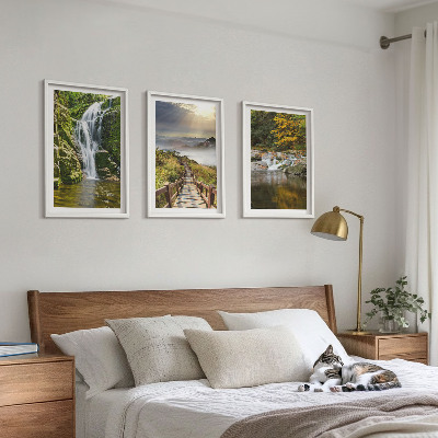 Tavelpaket med ramar Vattenfall berg moln höst