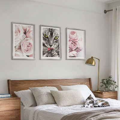 Set om 3 tavlor Katt i rosa blommor