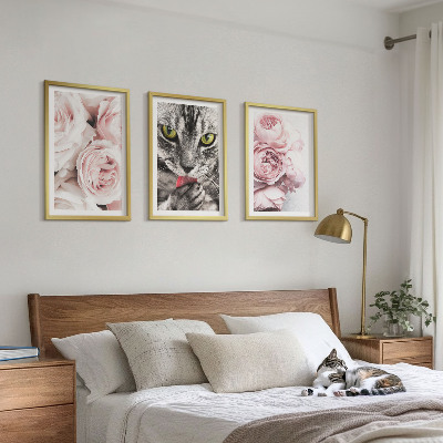 Set om 3 tavlor Katt i rosa blommor