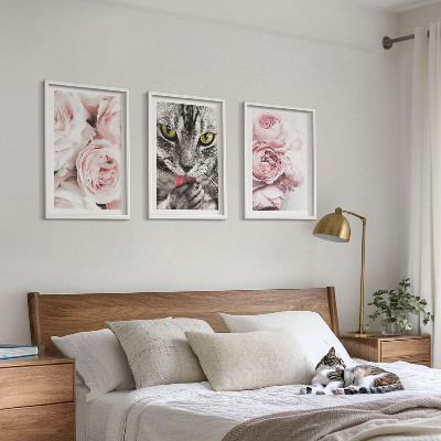 Set om 3 tavlor Katt i rosa blommor
