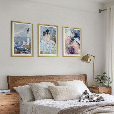 Tavelset ovanför soffa Fyr abstrakt dansare