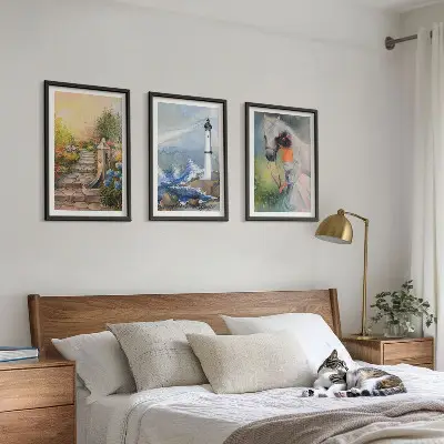Tavelset med ramar landskap med fyr, häst och flicka