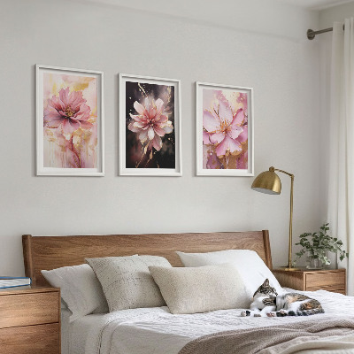 Tavelpaket med ramar Blommiga kompositioner av rosor och vitt