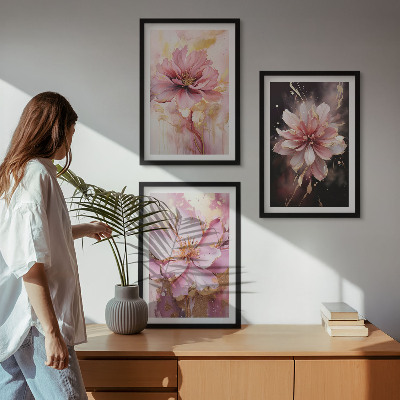 Tavelpaket med ramar Blommiga kompositioner av rosor och vitt