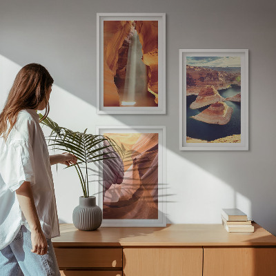 Tavelpaket med ramar Vattenfall i kanjonens ravin