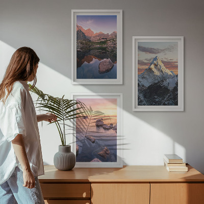 Tavelpaket med ramar Bergslandskap i bakgrunden