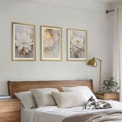 Tavelset med ramar blommor med ljus abstrakt bakgrund