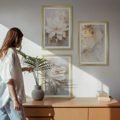 Tavelset med ramar blommor med ljus abstrakt bakgrund