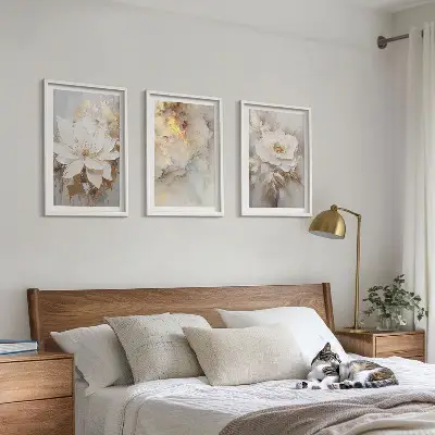 Tavelset med ramar blommor med ljus abstrakt bakgrund