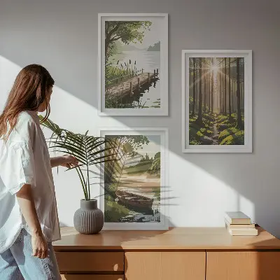 Tavelset för vägg ovanför soffa landskap med skog, sjö och båt