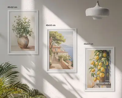 Tavelset ovanför soffa blommor i en vas med ett hav av citroner