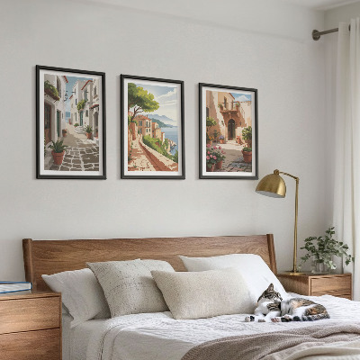 Tavelset ovanför soffa Gator, hus, växter, krukor