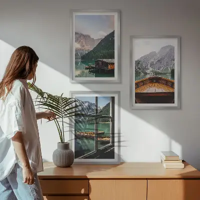 Tavelset med ramar motiven Bergsjön och stugor i Łódź