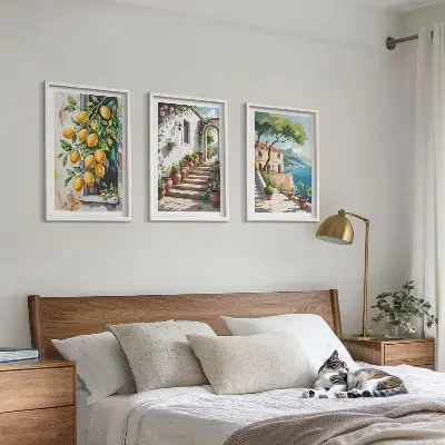 Tavelset med ramar citroner, blommor och havsutsikt