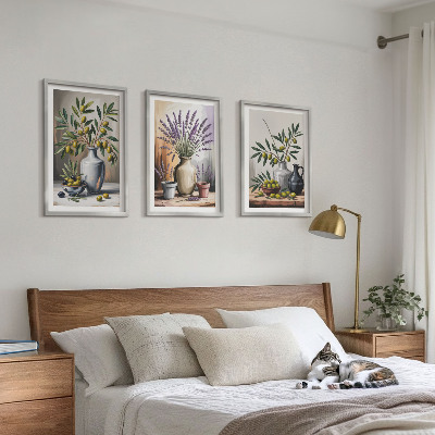 Set om 3 tavlor Olivblommor i vaser i bakgrunden