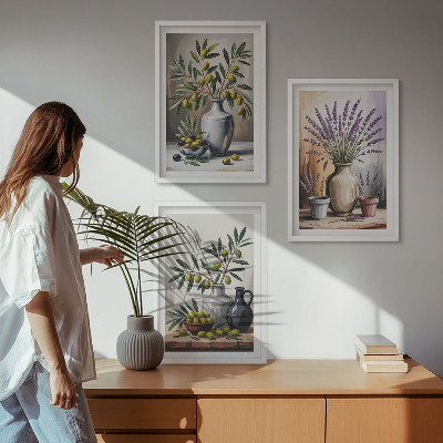 Set om 3 tavlor Olivblommor i vaser i bakgrunden