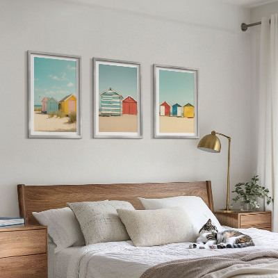 Tavelset ovanför soffa Färgglada hus, strand, sol