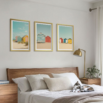 Tavelset ovanför soffa Färgglada hus, strand, sol