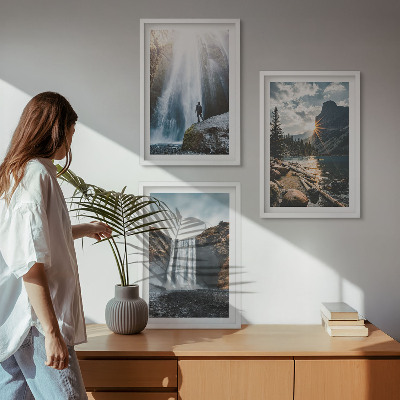 Tavelset ovanför soffa Vattenfall berg landskap natur