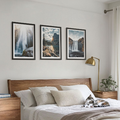 Tavelset ovanför soffa Vattenfall berg landskap natur
