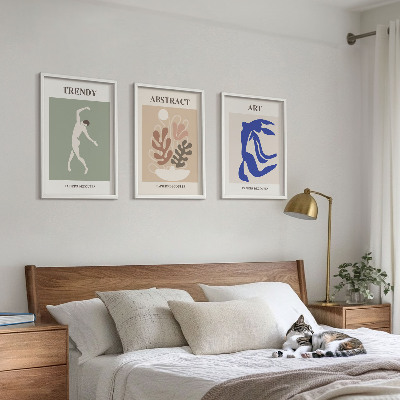 Tavelset ovanför soffa Matisses eleganta växtfigurer