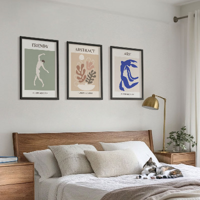 Tavelset ovanför soffa Matisses eleganta växtfigurer