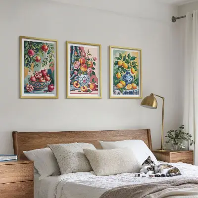 Blommor och frukt i vaser tavelset med ramar