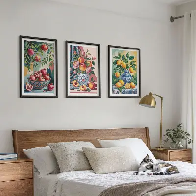 Blommor och frukt i vaser tavelset med ramar