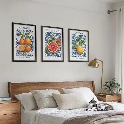 Italienska citrus- och modeposters tavelvägg med ramar