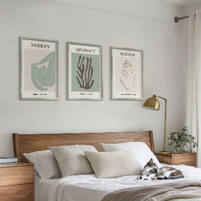 Tavelset ovanför soffa Matisses eleganta abstrakta målningar