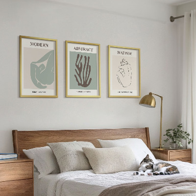 Tavelset ovanför soffa Matisses eleganta abstrakta målningar