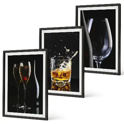Glas vin och whisky på svart bakgrund set om 3 tavlor