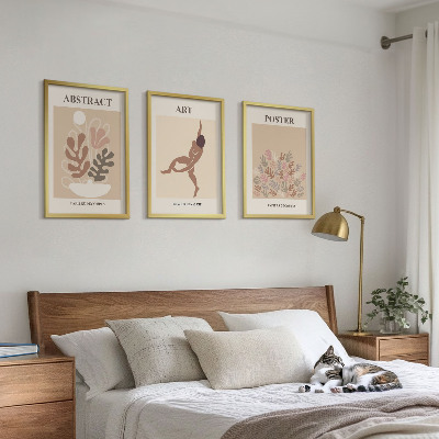 Tavelset ovanför soffa Matisses stilfulla kompositioner