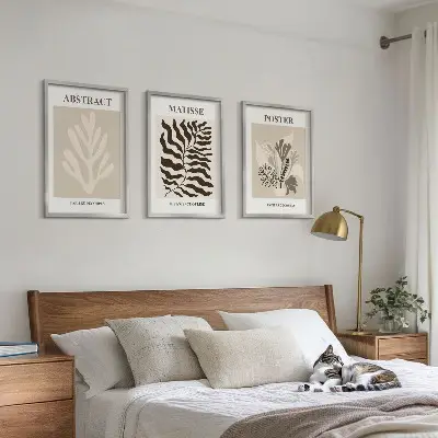 Tavelset för vägg ovanför soffa beigebrunt växtmönster