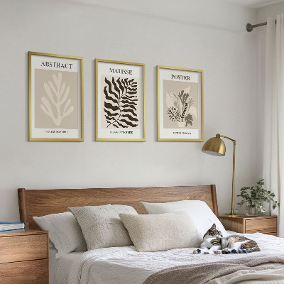 Tavelset ovanför soffa Beigebruna växtmönster