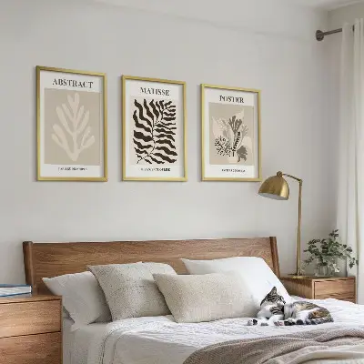 Tavelset för vägg ovanför soffa beigebrunt växtmönster