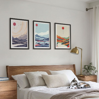 Tavelset ovanför soffa Japanska bergsabstraktioner