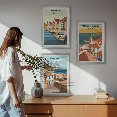 Tavelset ovanför soffa Utsikt över europeiska kuststäder