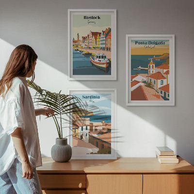 Tavelset ovanför soffa Utsikt över europeiska kuststäder