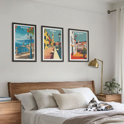 Tavelset ovanför soffa Retro stadsillustrationer
