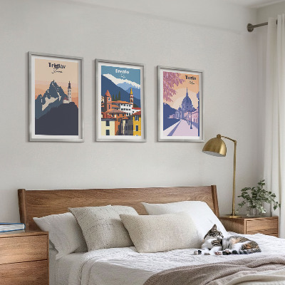 Tavelset ovanför soffa Bergarkitektur retro illustrationer