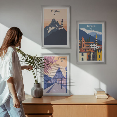 Tavelset ovanför soffa Bergarkitektur retro illustrationer