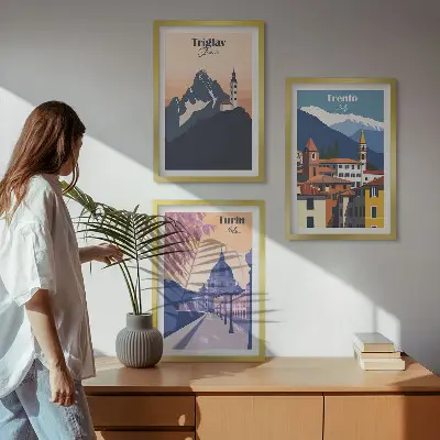 Tavelset med bergarkitektur i retrostil för väggdekoration ovanför soffa