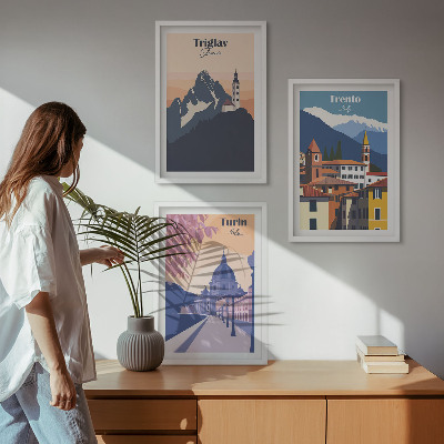 Tavelset ovanför soffa Bergarkitektur retro illustrationer