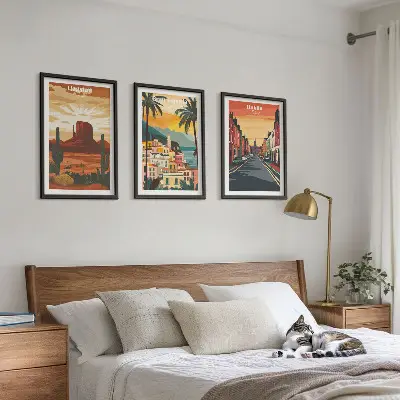 Set med 3 tavlor landskap med natur och stadsmiljö