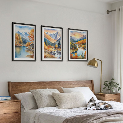 Tavelpaket med ramar Bergslandskap flod höst