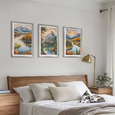 Tavelset ovanför soffa Berglandskap med en flod