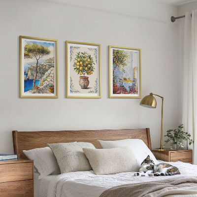 Tavelset ovanför soffa Bord med havscitronträd