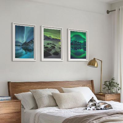 Tavelset ovanför soffa Vinterlandskap med norrsken