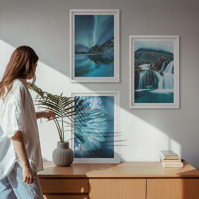 Tavelset ovanför soffa Vinterlandskap med vattenfall